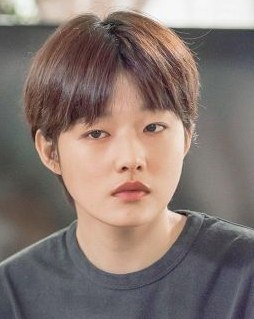 崔雅拉 Choi Ara