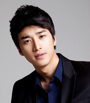 申宇謙 신우겸