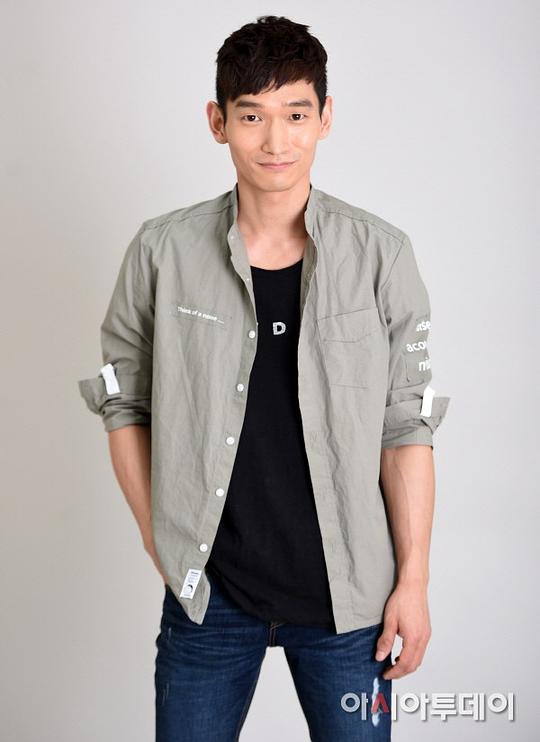 崔權 Kwon Choi
