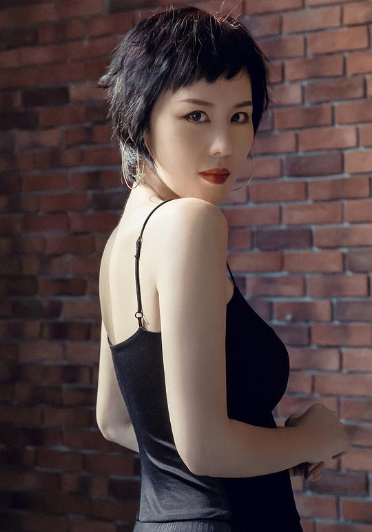 愛萬 Ai Wan