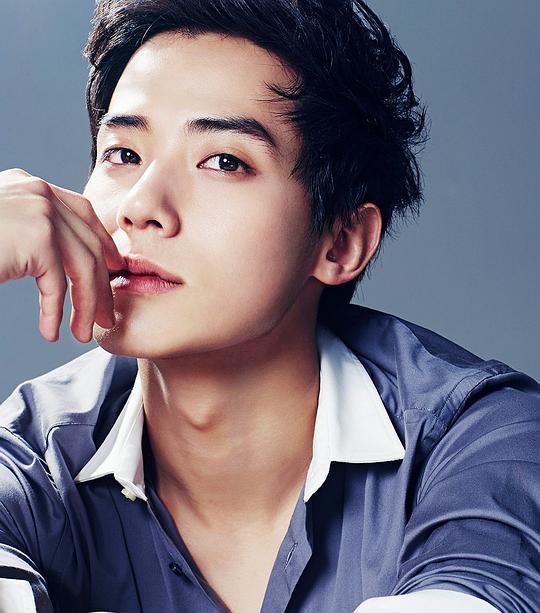 金旭 Kim Wook