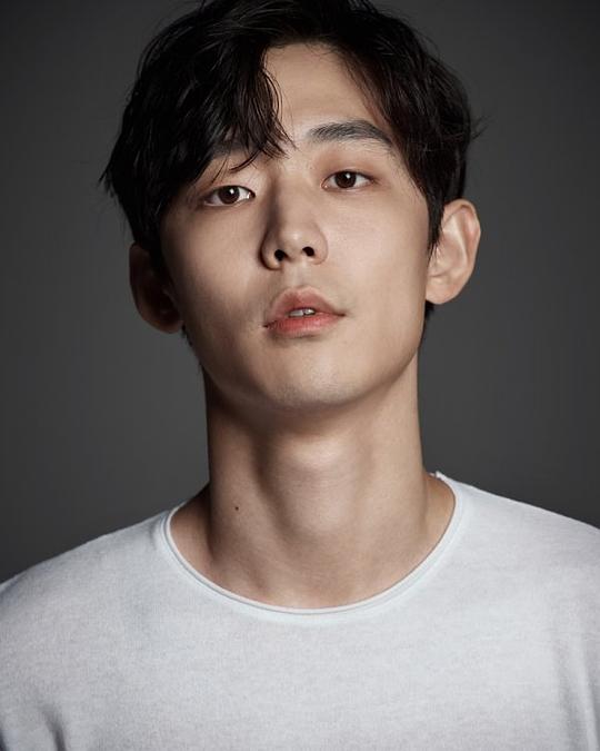 楊至日 Ji-il Yang