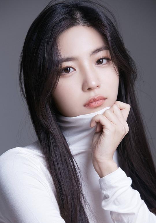 閔彩恩 Chae-eun Min