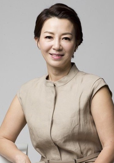 金曙羅 Sora Jung