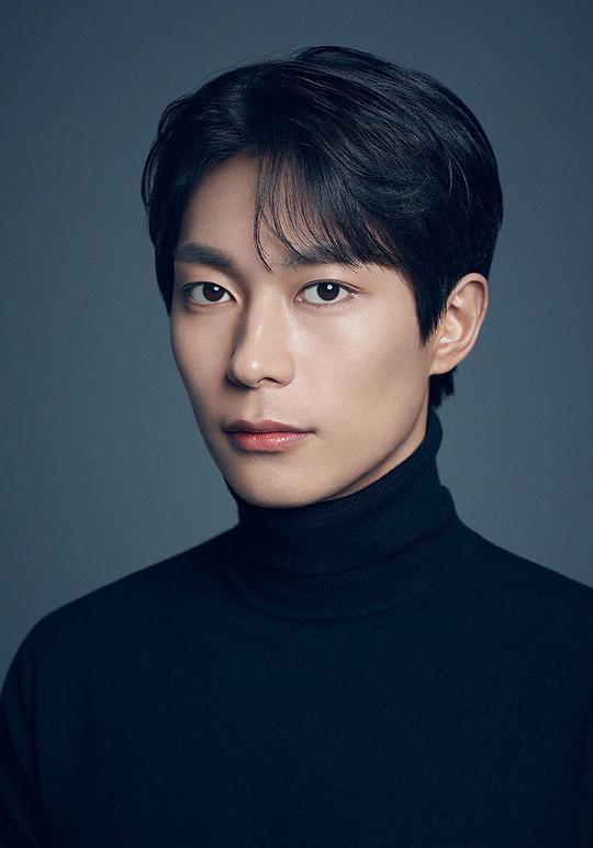 熙俊 Hee Jun