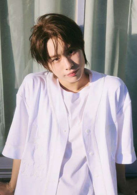 李炅潣 KYUNGMIN