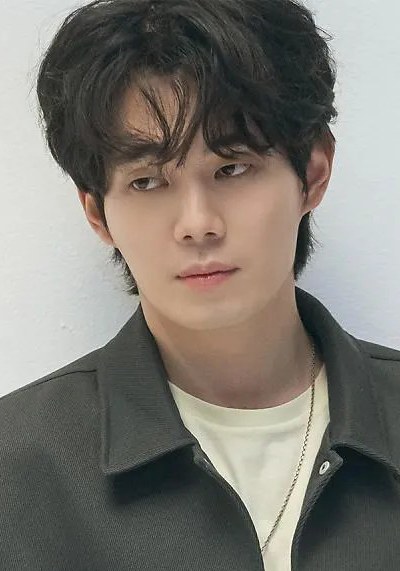 劉慶秀 Ryoo Kyung-soo
